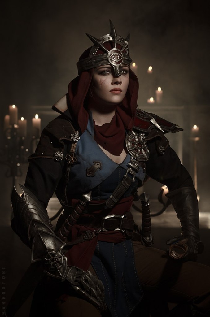 Dragon Age - Inquisition - Trevelyan Inquisitor (Female) Cosplay - full body port. Dragon Age - Inquisition - Trevelyan Inquisitor (Female) Cosplay - full body port.