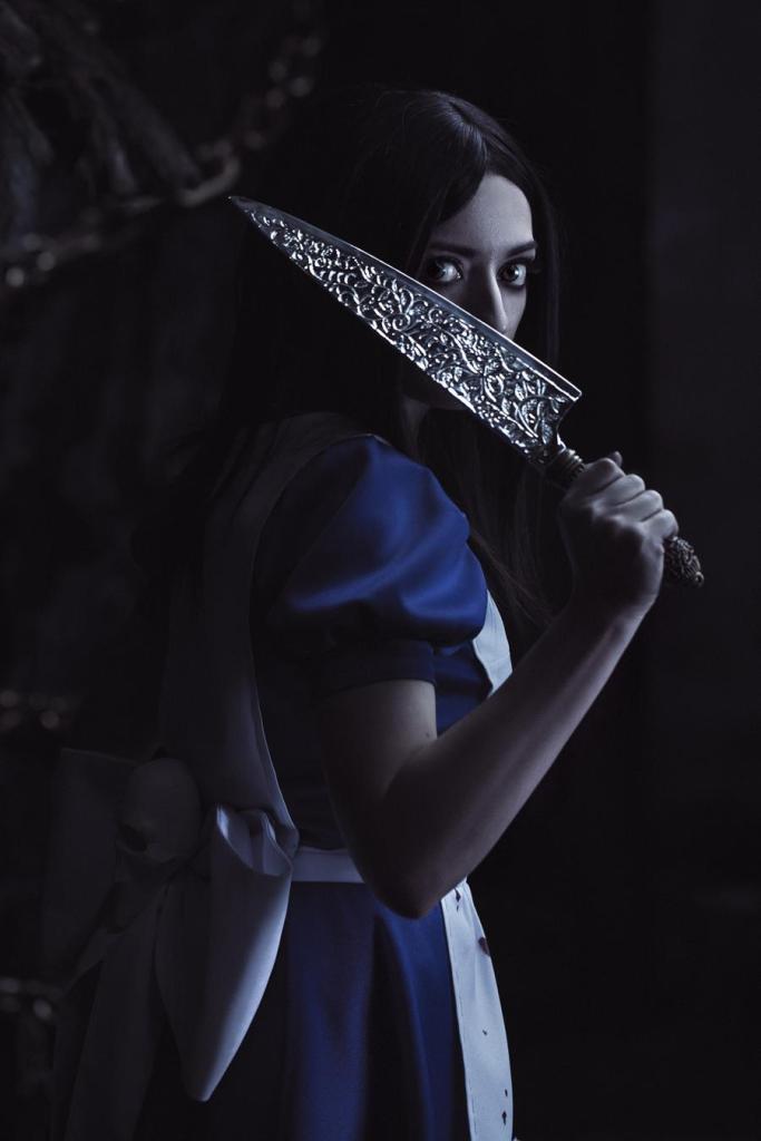 Alice - Madness Returns - Alice Cosplay - professional cosplay study
