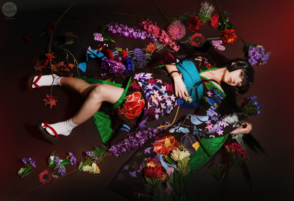 Hell Girl - Ai Enma Cosplay - full length character portrait Hell Girl - Ai Enma Cosplay - full length character portrait