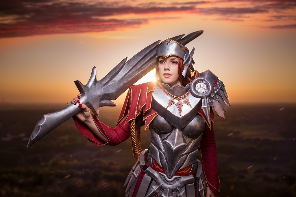2020 04 03 league of legends e28093 leona iron solari cosplay 4