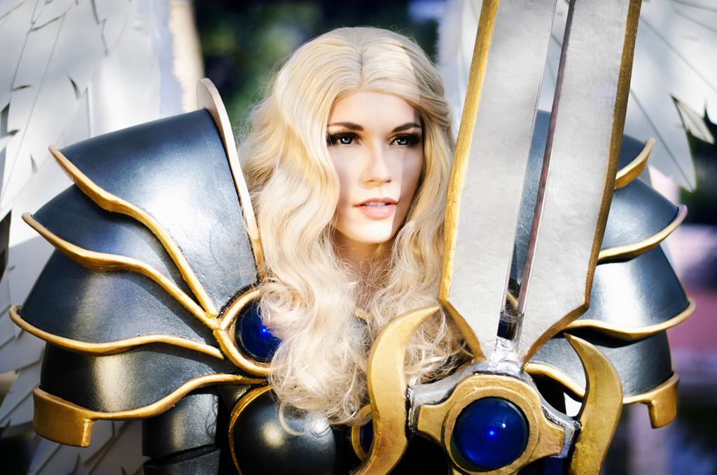 2020 04 04 league of legends e28093 kayle battleborn cosplay 7