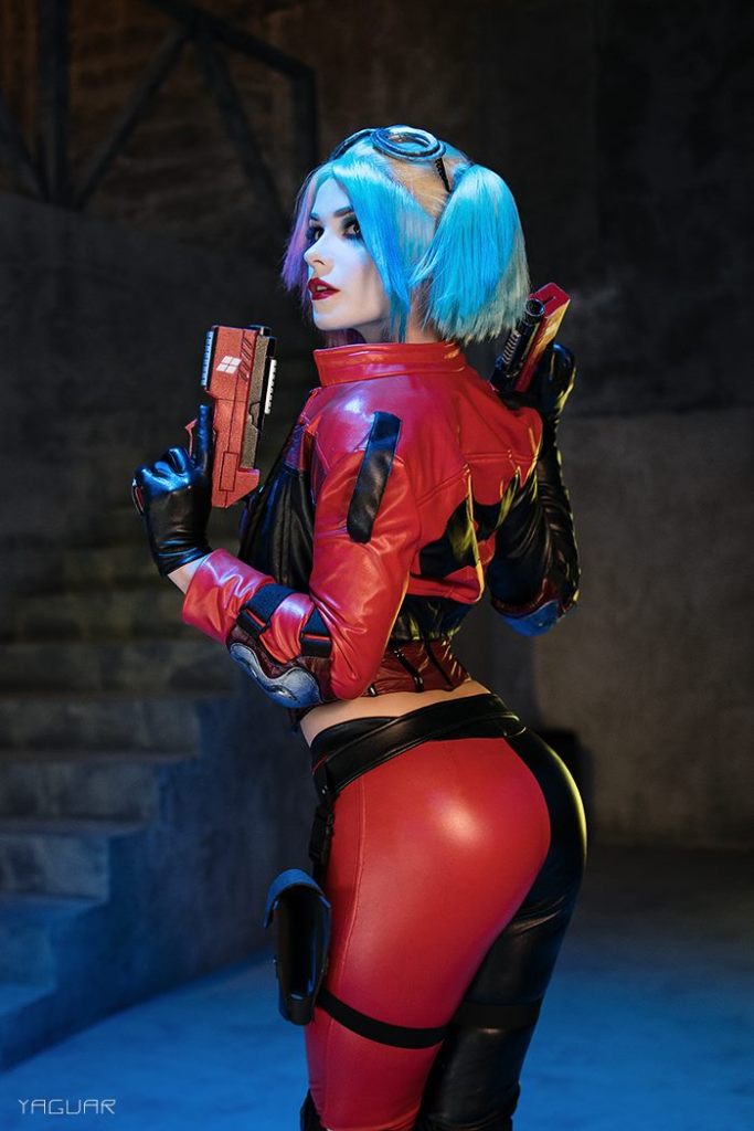 Injustice 2 - Harley Quinn (Harleen Frances Quinzel) Cosplay - artistic framing