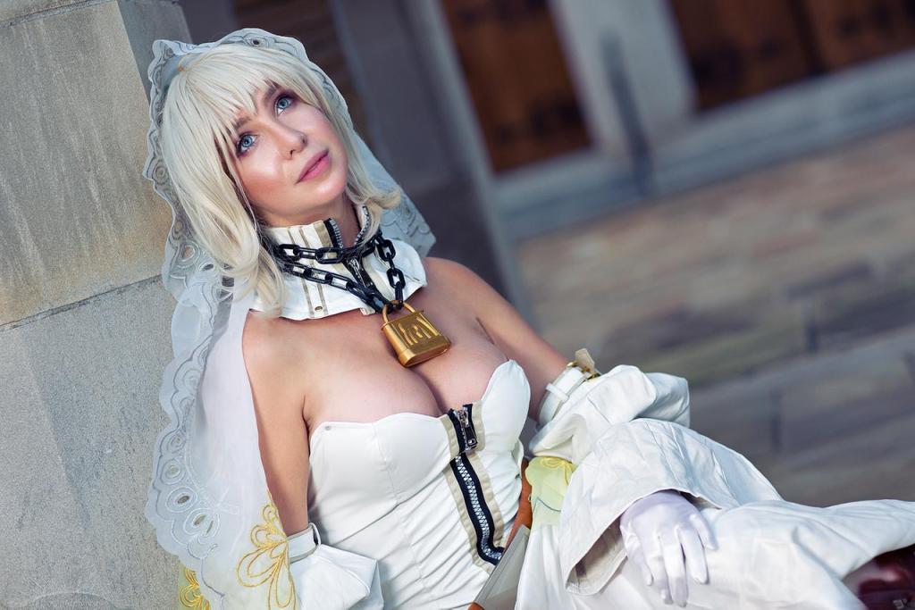 Fate Extra CCC - Saber Bride Cosplay - elegant character representation