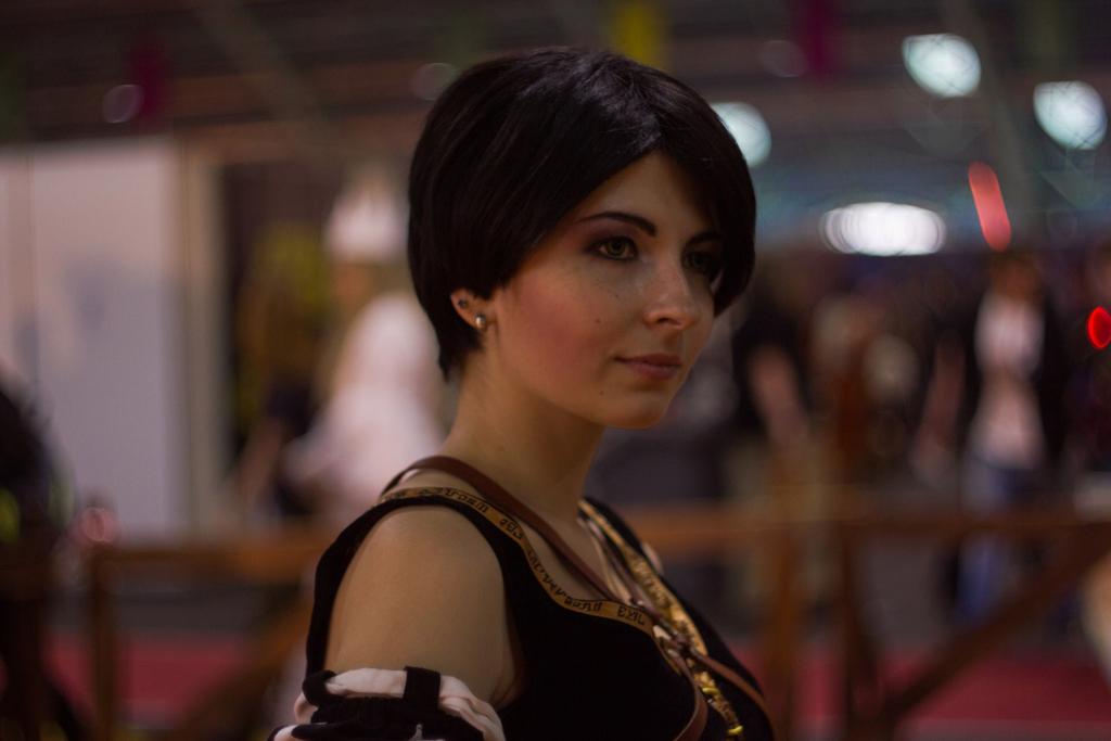The Witcher 3 - Wild Hunt - Fringilla Vigo Cosplay - full body port.