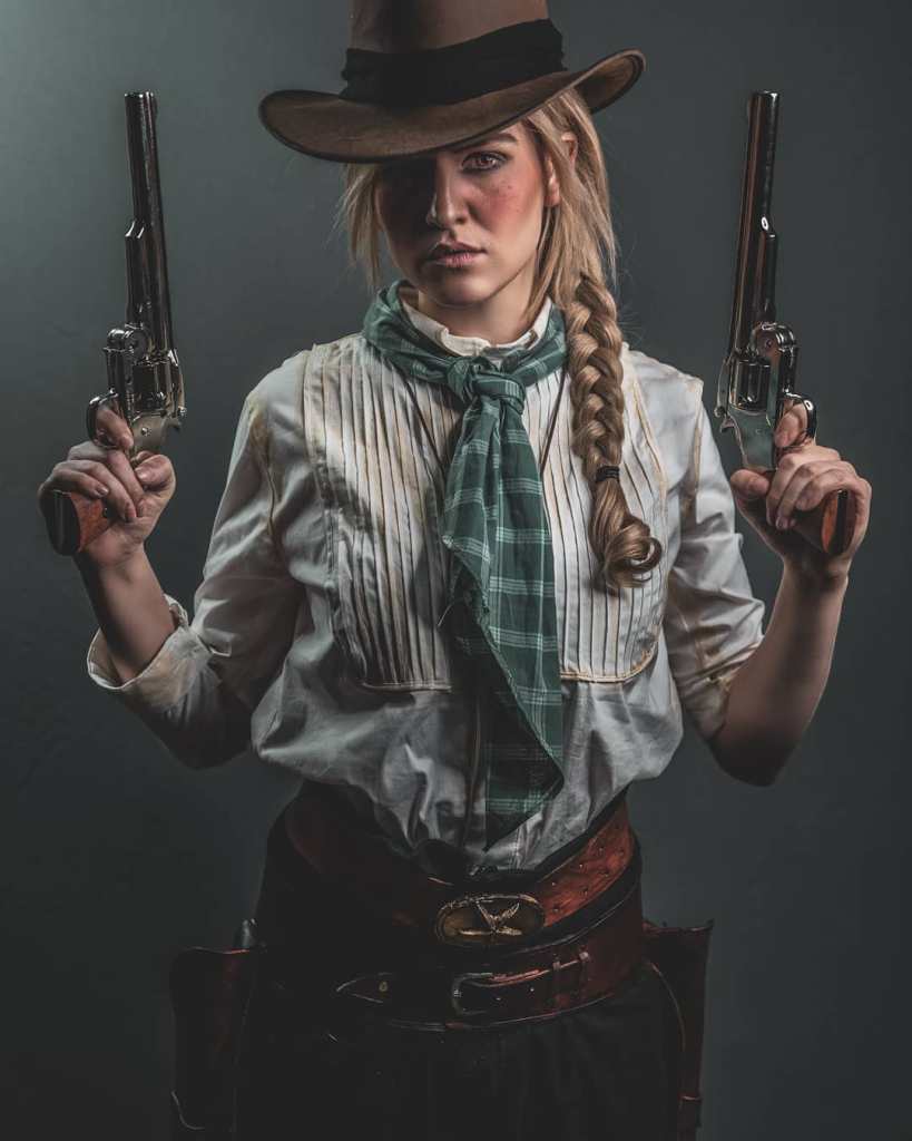 Red Dead Redemption 2 - Sadie Adler Cosplay - full body port.