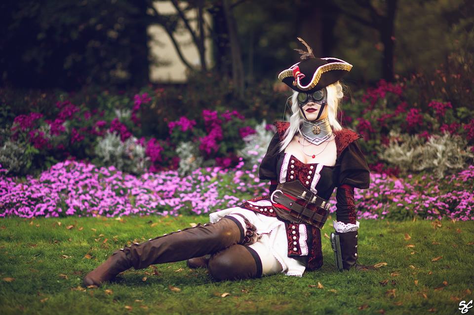 2020 04 11 assassins creed 4 black flag felicia moreno puppeteer cosplay 2