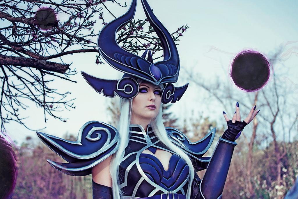 League of Legends - Syndra Cosplay - character recreation portrait
