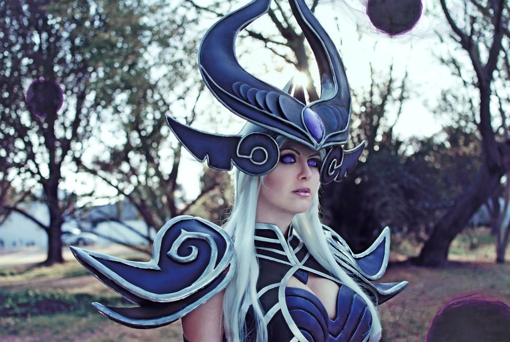 League of Legends - Syndra Cosplay - anime character costume photo