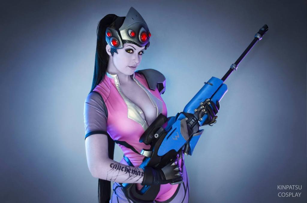 Overwatch - Widowmaker Cosplay - artistic framing portrait