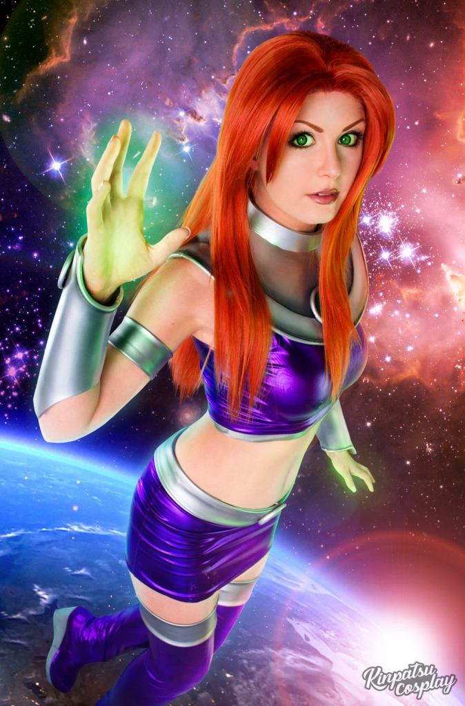 Teen Titans - Raven &amp; Starfire Cosplay - nuanced study