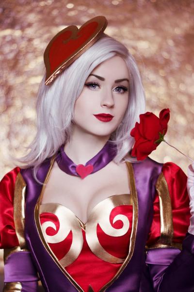 League of Legends - Ashe (Heartseeker) Cosplay