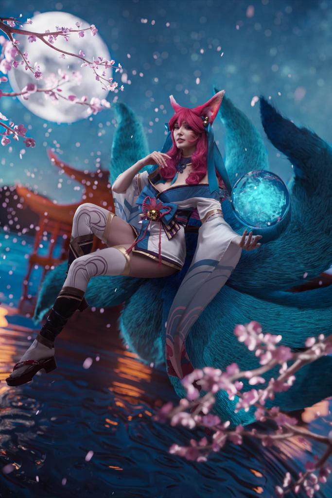 League of Legends - Ahri (The Nine-Tailed Fox) (Spirit Blossom) Cosplay full body character photo