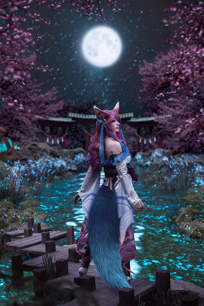 League of Legends - Ahri (The Nine-Tailed Fox) (Spirit Blossom) Cosplay full length photo
