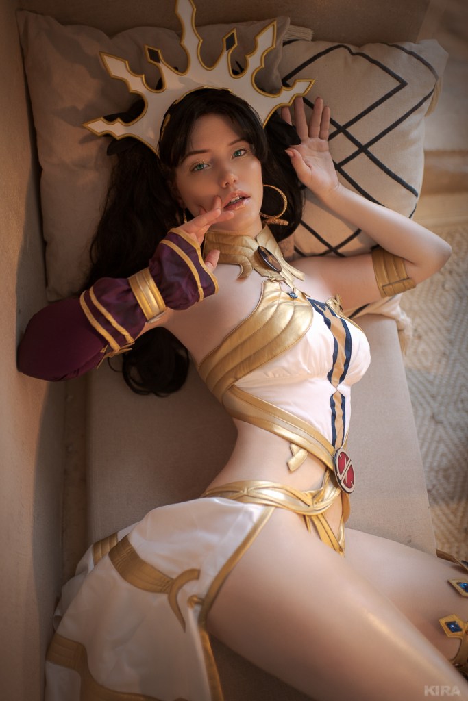 Fate Grand Order - Ishtar (Archer) Cosplay - expressive portrait