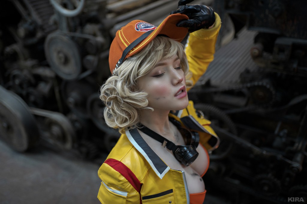 Final Fantasy 15 - Cindy Aurum Cosplay - mature aesthetic capture