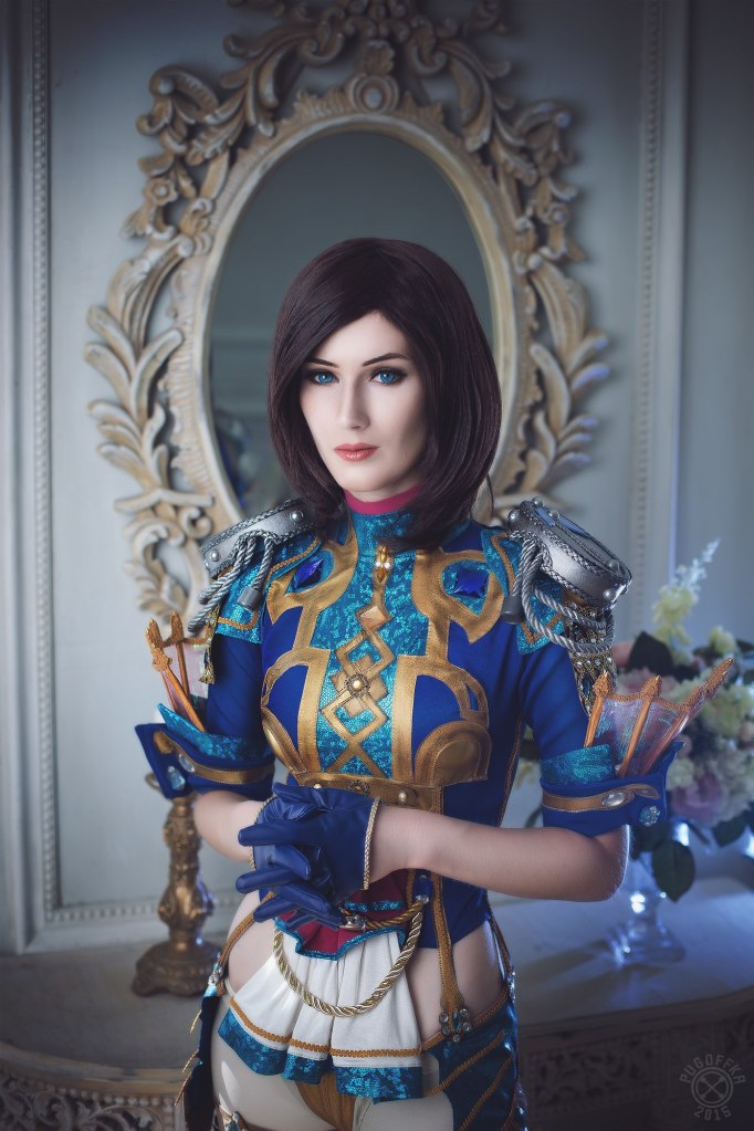 Granado Espada - Musketeer (Female) Cosplay - expressive portrait Granado Espada - Musketeer (Female) Cosplay - expressive portrait
