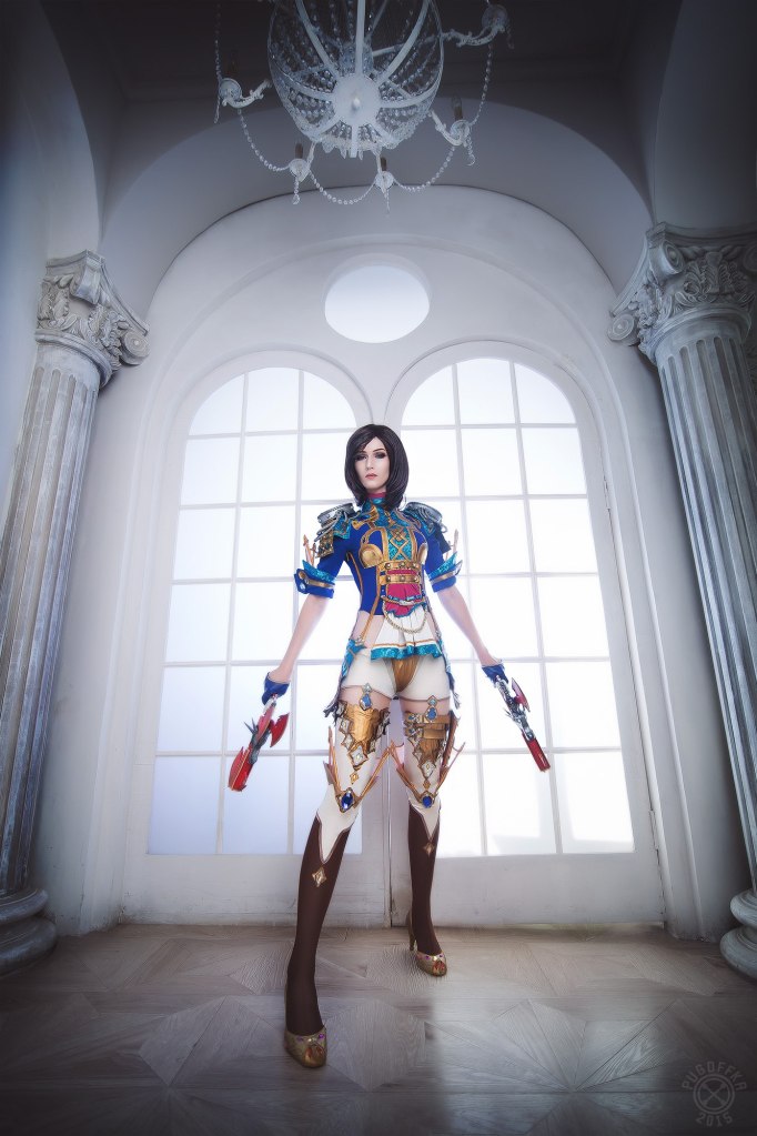 Granado Espada - Musketeer (Female) Cosplay - soft focus shot Granado Espada - Musketeer (Female) Cosplay - soft focus shot