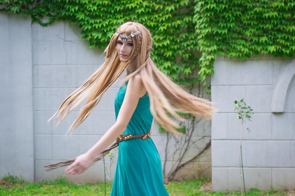 Elf Original Vision Cosplay - full length photo Elf Original Vision Cosplay - full length photo
