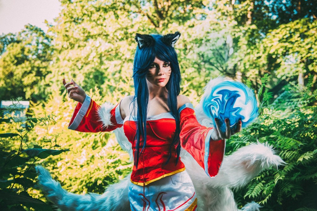 2015 06 23 league of legends e28093 ahri cosplay 2