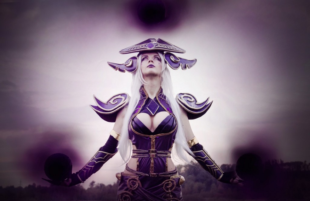2015 09 24 league of legends e28093 syndra cosplay 2