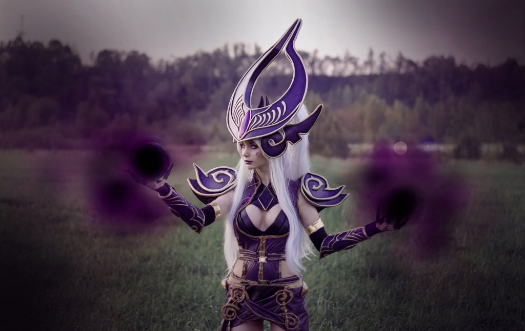 2015 09 24 league of legends e28093 syndra cosplay 4
