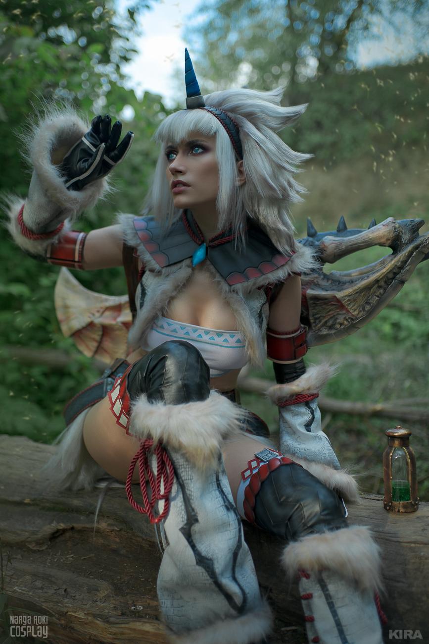 Monster Hunter - Huntress (Kirin) Cosplay
