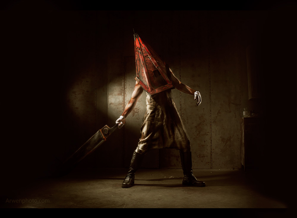 Silent Hill 2 - Pyramid Head Cosplay - full length photo Silent Hill 2 - Pyramid Head Cosplay - full length photo