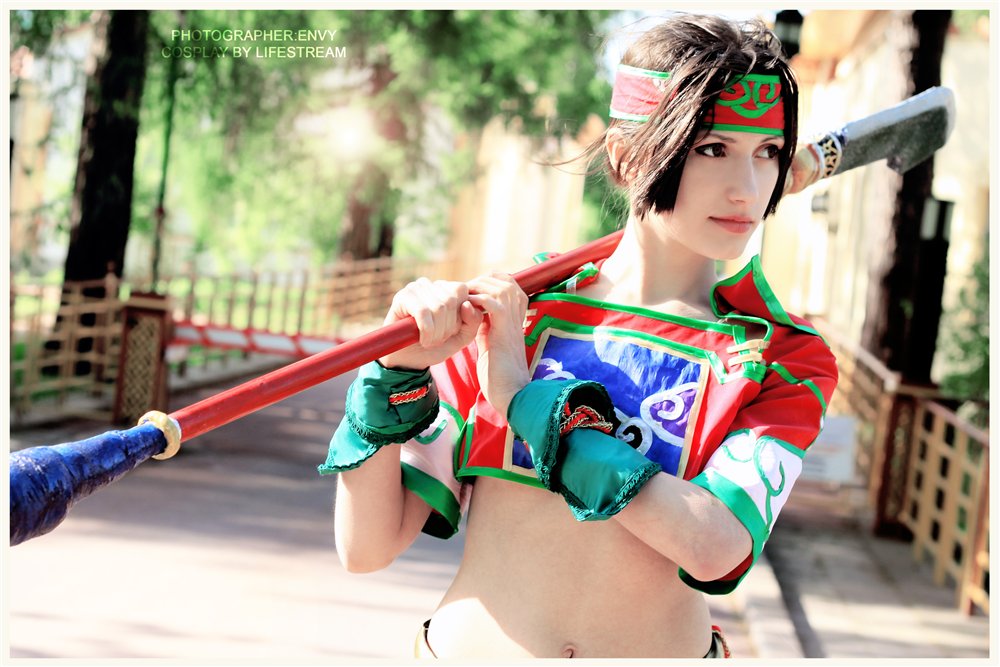 Soul Calibur 3 - Seung Mi-na Cosplay - elegant character representation
