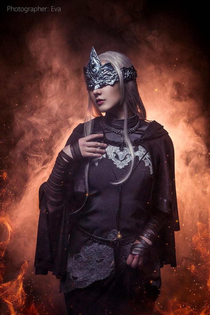 Dark Souls 3 - Fire Keeper Cosplay - full length photo