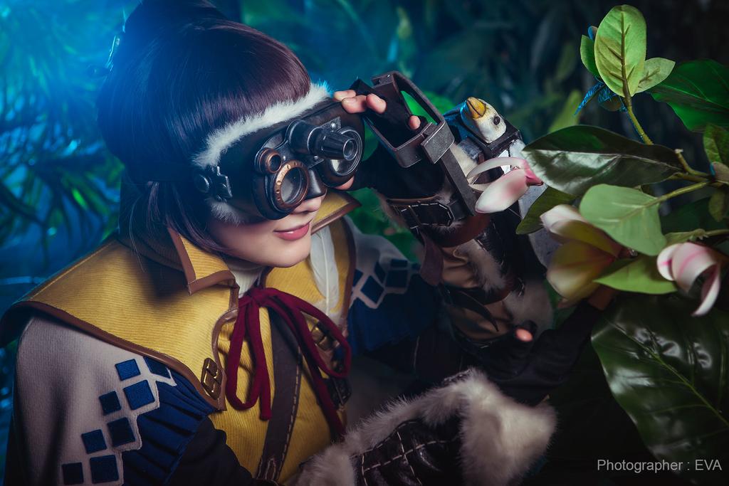 2020 03 14 monster hunter world the handler hunter cosplay 4