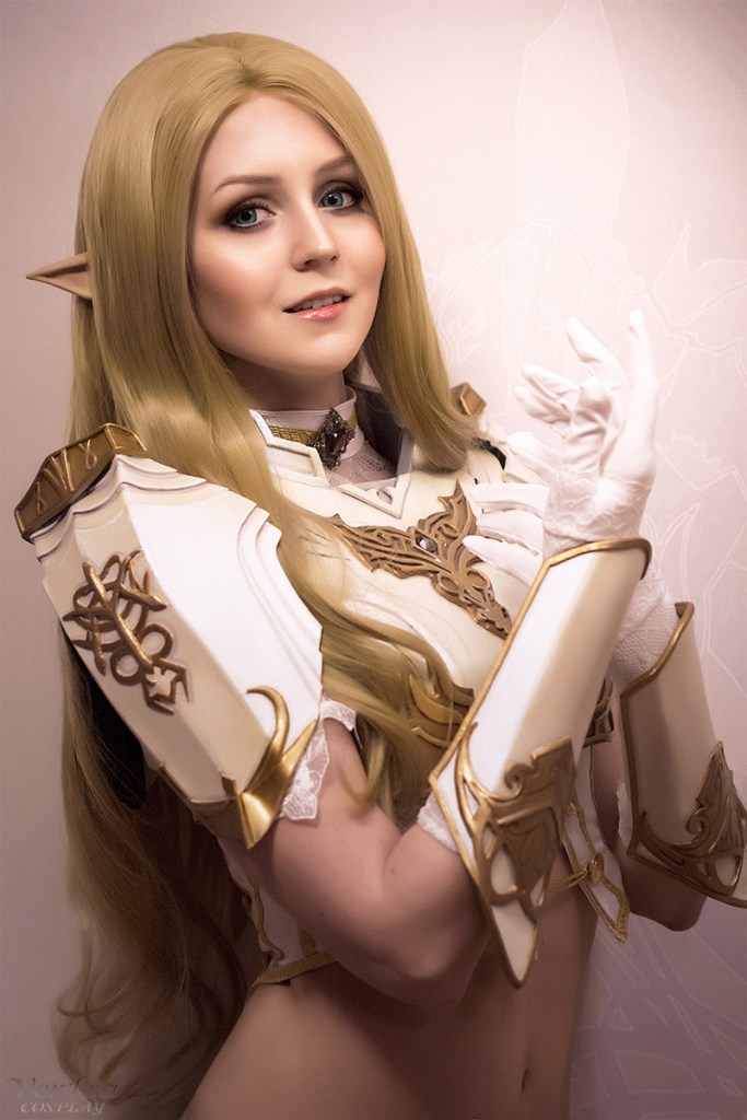 Lineage 2 - Elf (Majestic Light Armor) Cosplay - full length photo