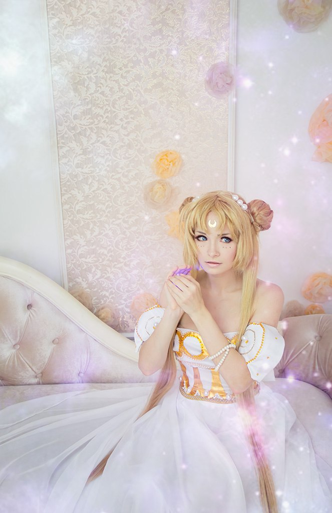 Sailor Moon - Princess Serenity (Crystal) Cosplay - inspired capture