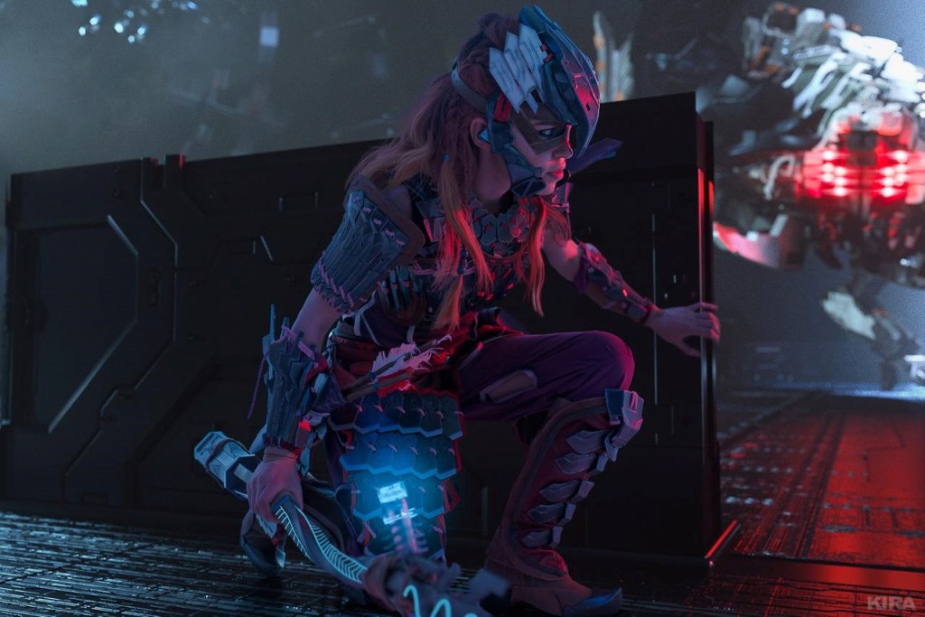 Horizon - Zero Dawn - Aloy (Shadow Stalwart) Cosplay - full length port.