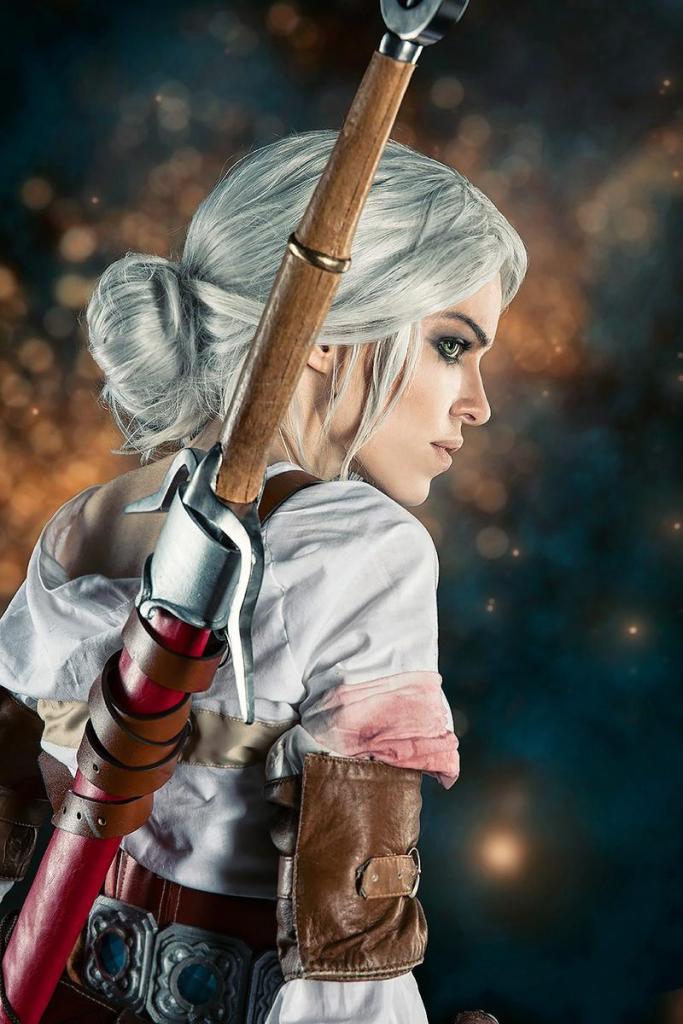 The Witcher 3 - Wild Hunt - Ciri (Cirilla Fiona Elen Riannon) Cosplay - full length port.