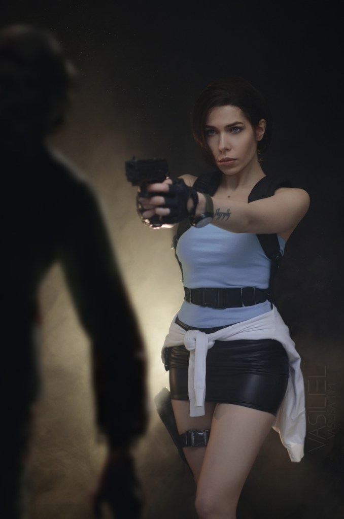 Resident Evil 3 - Nemesis - Jill Valentine Cosplay - light aesthetic Resident Evil 3 - Nemesis - Jill Valentine Cosplay - light aesthetic