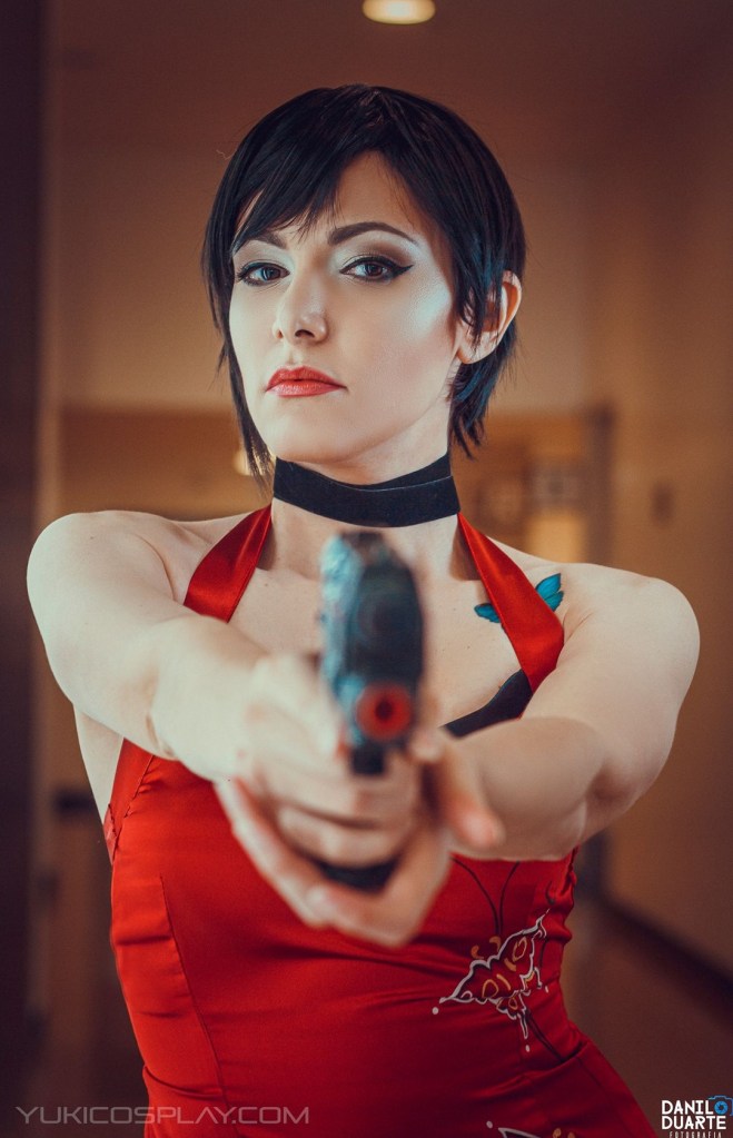 Resident Evil - Darkside Chronicles - Ada Wong Cosplay - full length photo Resident Evil - Darkside Chronicles - Ada Wong Cosplay - full length photo