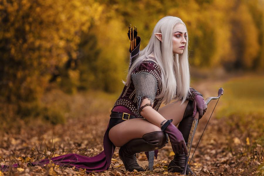 Dragon Age - Origins - Dalish Hunter Cosplay - authentic view