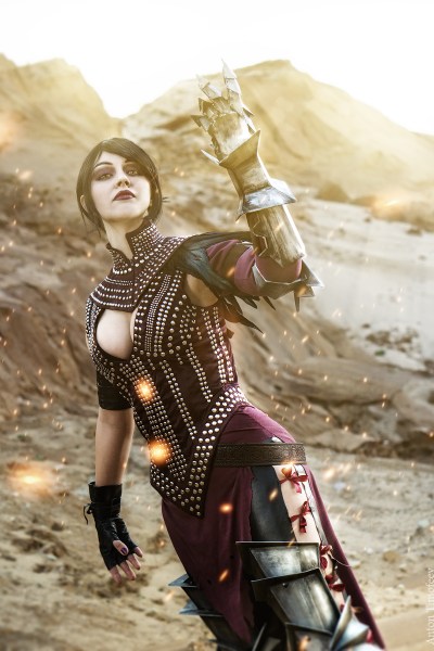 Dragon Age 2 - Morrigan (Concept) Cosplay