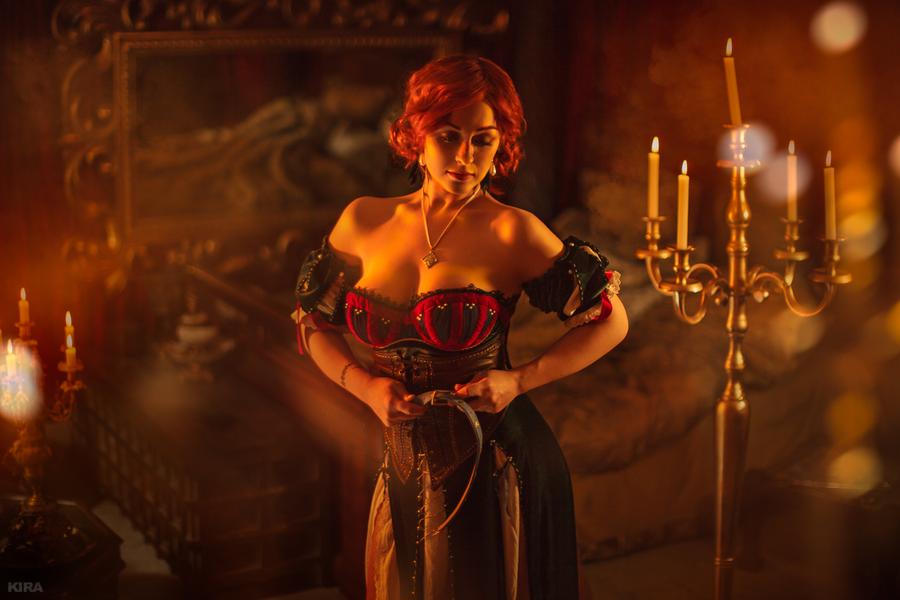 The Witcher 3 - Wild Hunt - Triss Merigold (Artbook Concept) Cosplay - expressive portrait