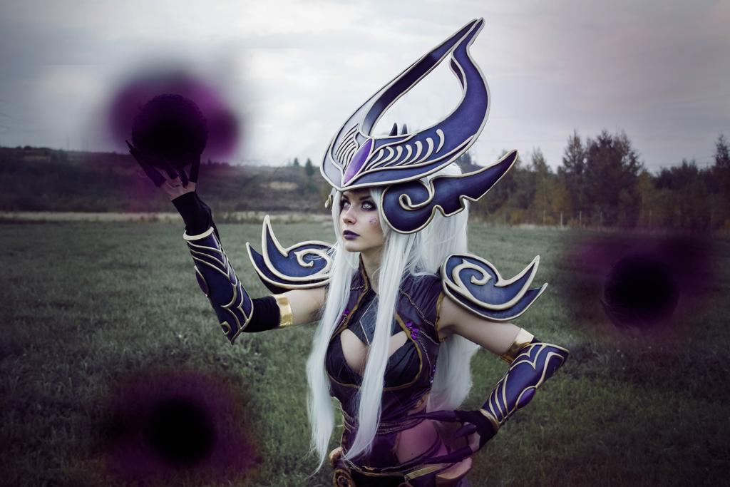 2020 04 16 league of legends e28093 syndra cosplay 3