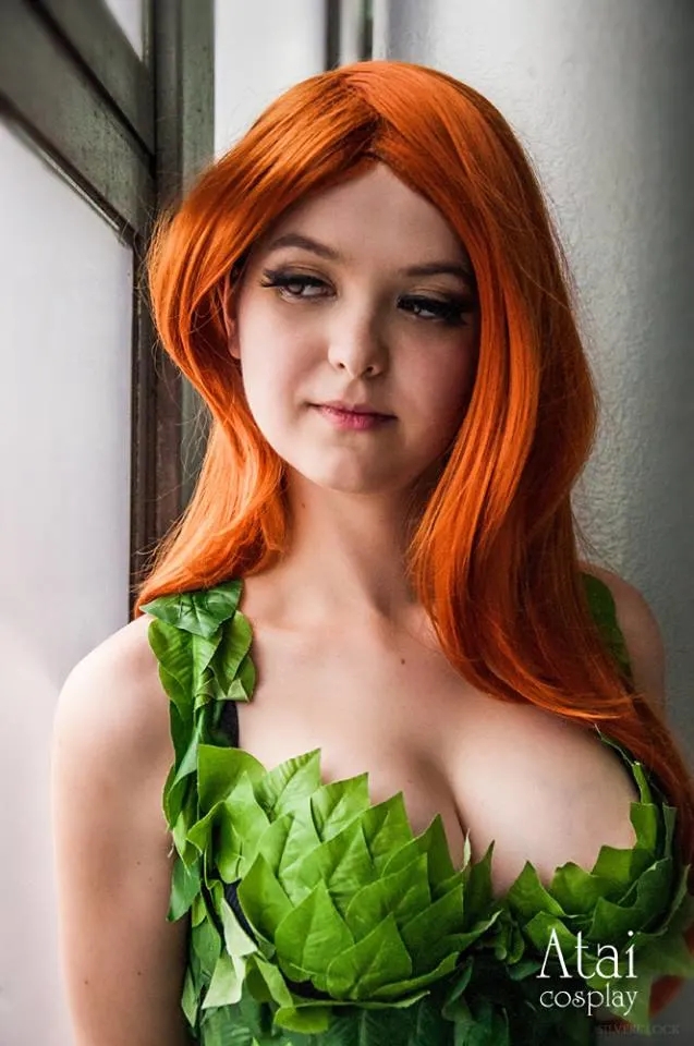 Batman - Poison Ivy (Pamela Lillian Isley) Cosplay - refined study