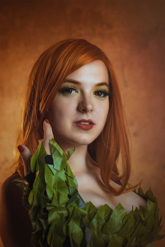 Batman - Poison Ivy (Pamela Lillian Isley) Cosplay - design showcase