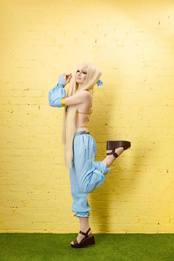 dead or alive 5 last round marie rose cosplay 20