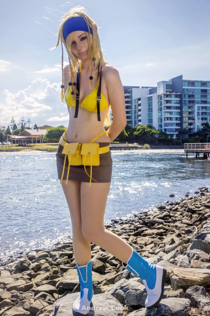 Final Fantasy 10-2 - Rikku Cosplay - authentic costume view
