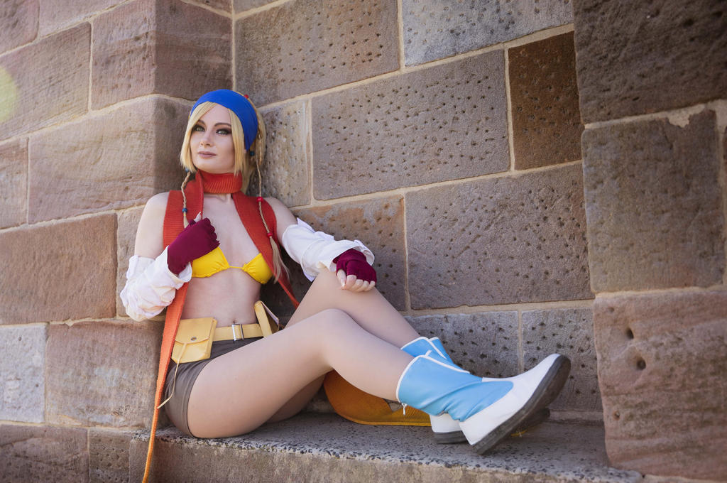 Final Fantasy 10-2 - Rikku Cosplay - light aesthetic photography
