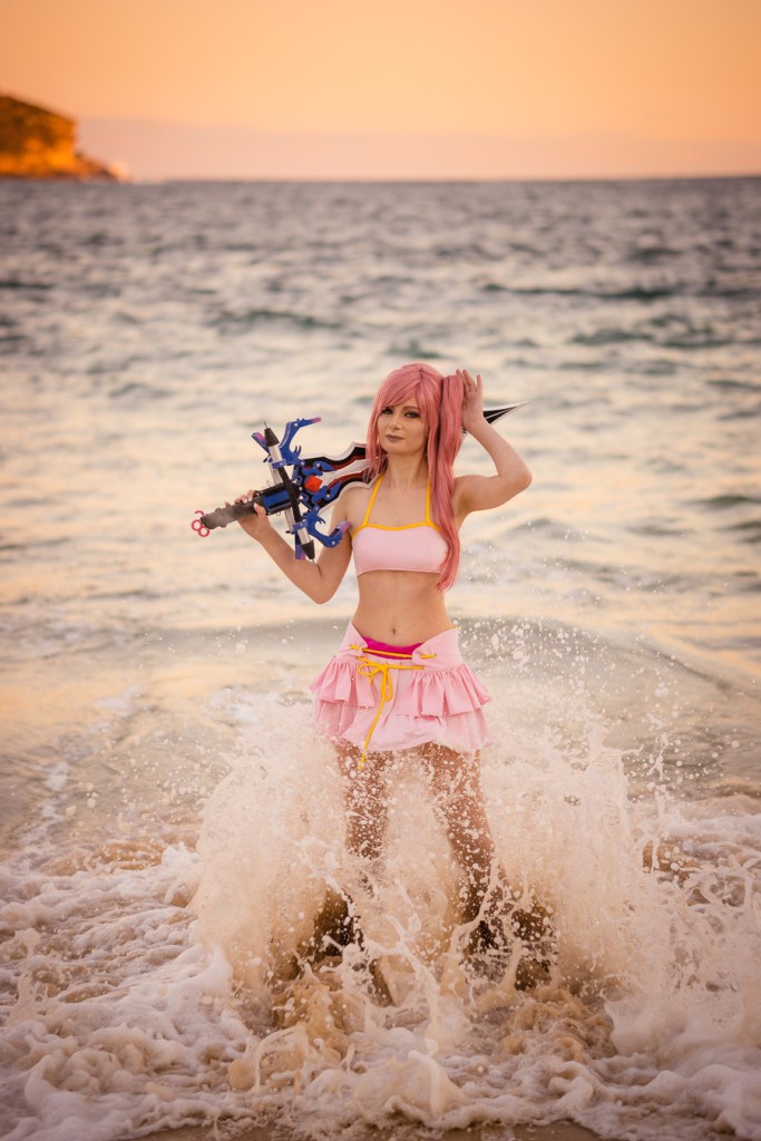 Final Fantasy 13-2 - Serah Farron (Beachwear) Cosplay - inspired capture
