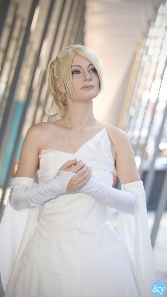 Final Fantasy 15 - Lunafreya Nox Fleuret (Luna) Cosplay - recreation