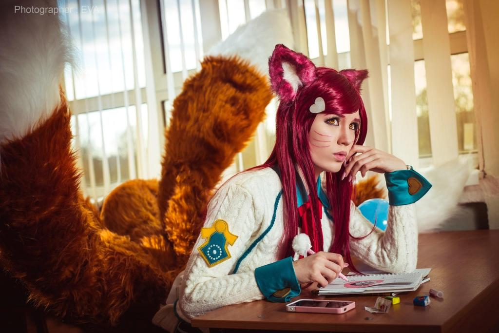 League of Legends - Ahri (The Nine-Tailed Fox) (Academy) Cosplay - full length photo League of Legends - Ahri (The Nine-Tailed Fox) (Academy) Cosplay - full length photo