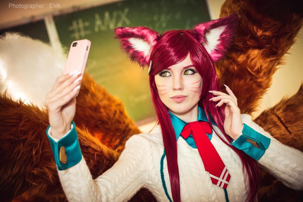 League of Legends - Ahri (The Nine-Tailed Fox) (Academy) Cosplay - costume portrait League of Legends - Ahri (The Nine-Tailed Fox) (Academy) Cosplay - costume portrait