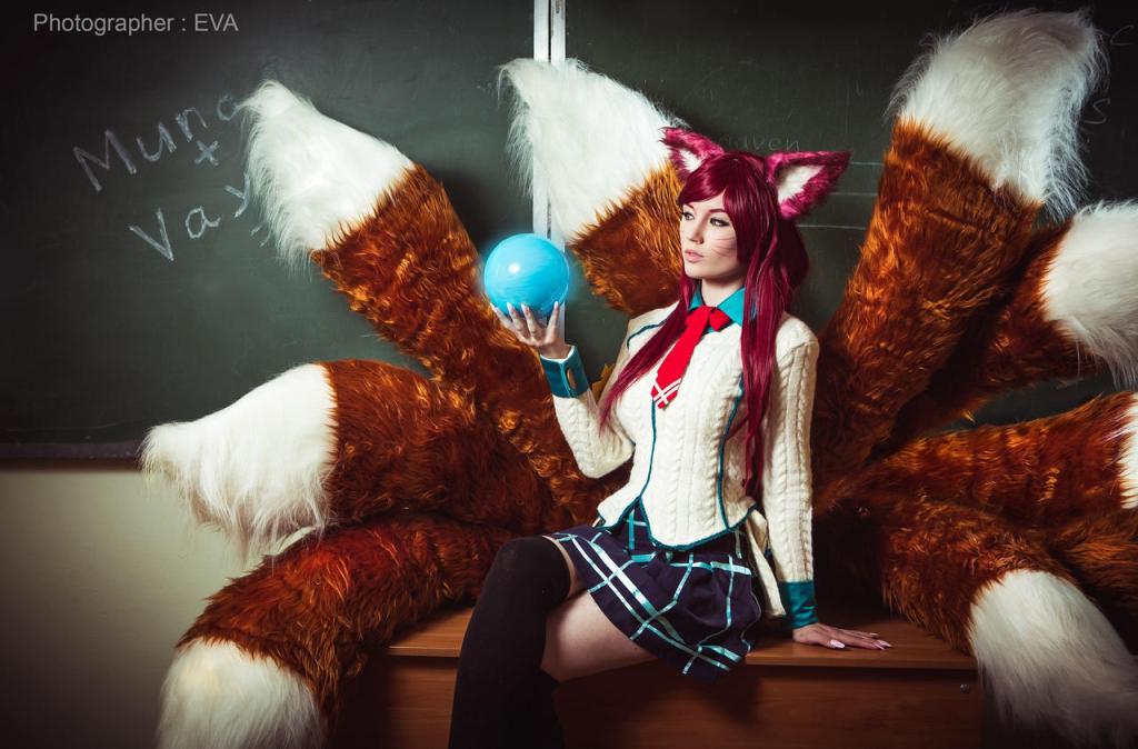 League of Legends - Ahri (The Nine-Tailed Fox) (Academy) Cosplay - full body port. League of Legends - Ahri (The Nine-Tailed Fox) (Academy) Cosplay - full body port.